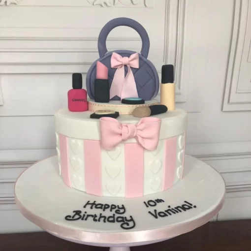 Girlie Make-Up Fondanr Cake