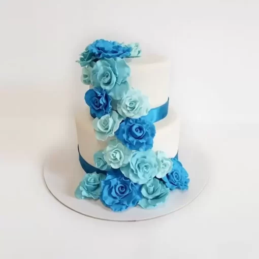 White Rose Floral Fondant Cake